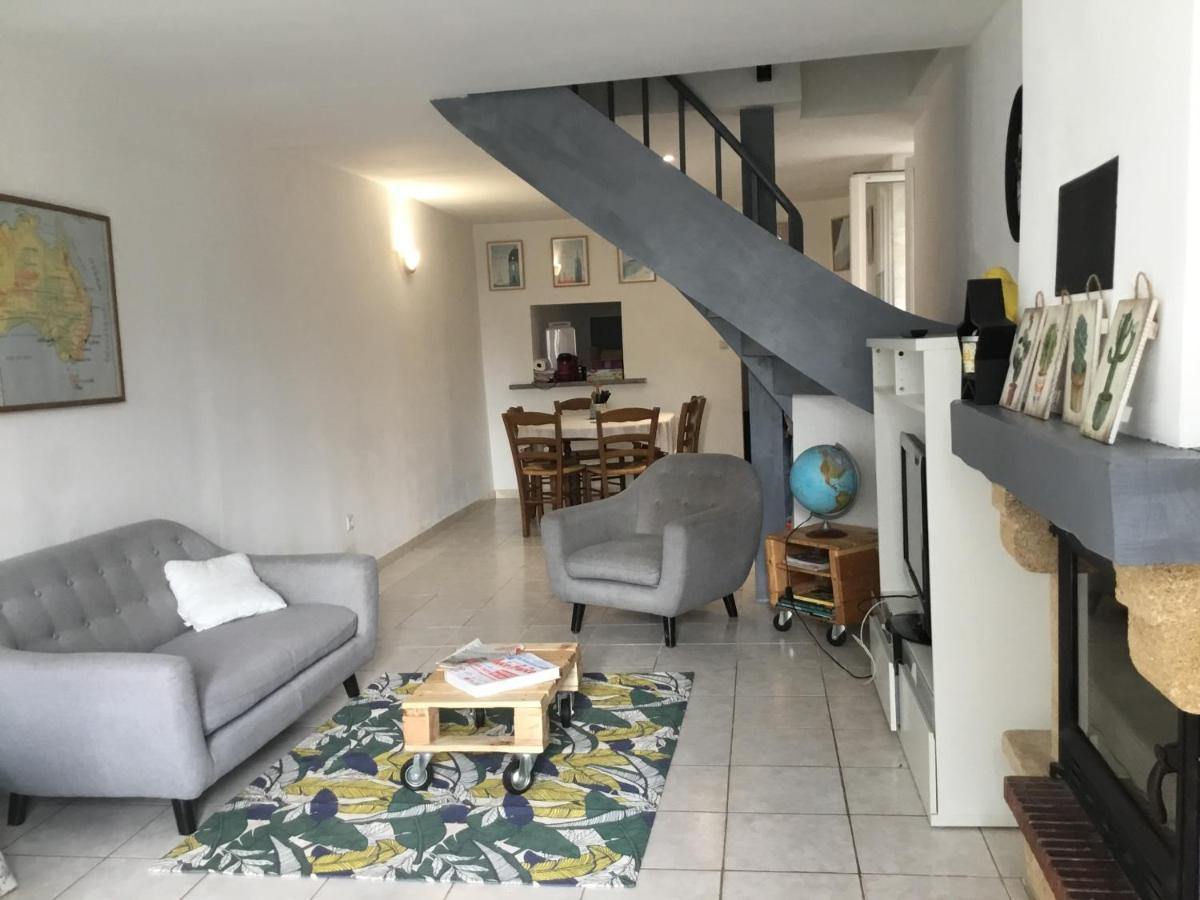 Maison De Centre Ville 6 Personnes Précigné Buitenkant foto